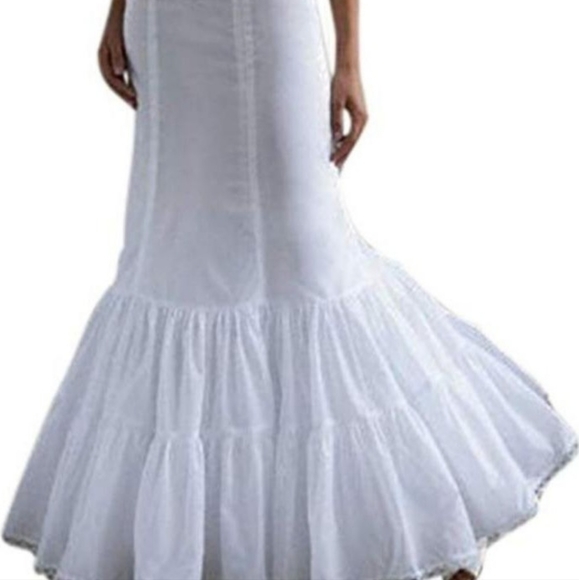 David's Bridal Lace Fit and Flare Wedding Gown - Picture 4 of 5